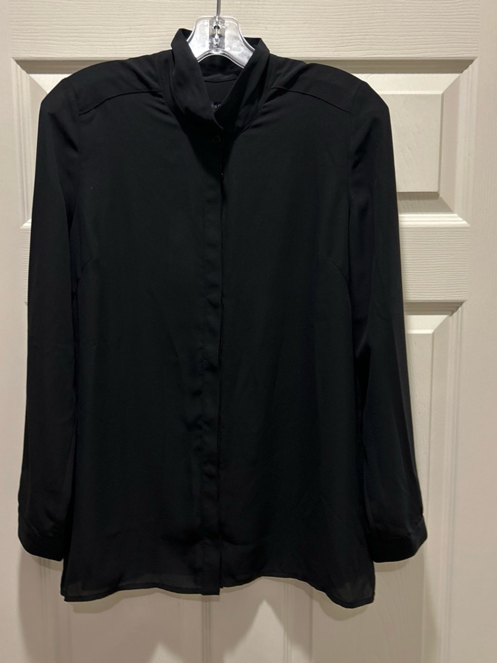 Women's Black Long-Sleeve Collared Blouse - Elegant Minimalist